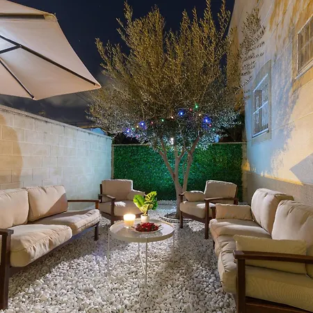 Blue Lagoon By Fidalsa Villa